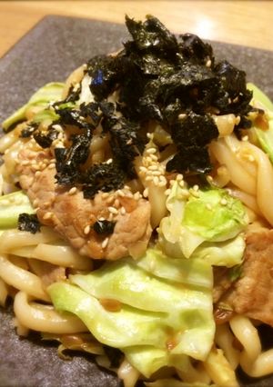 ランチにも♪簡単！金山寺味噌の焼きうどん-レシピのメイン写真