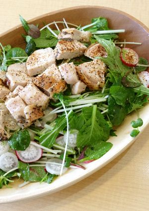 ヘルシーな胸肉を使ったチキンサラダ-レシピのメイン写真