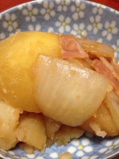 じゃがいも、ベーコン、玉ねぎの炒め煮-レシピのメイン写真