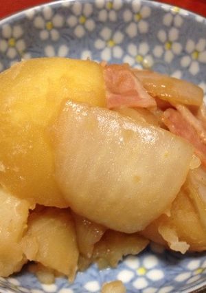 じゃがいも、ベーコン、玉ねぎの炒め煮-レシピのメイン写真