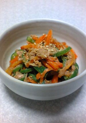 電子レンジでピッ♪ピーマンのゴマ和え-レシピのメイン写真