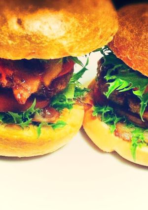 ベーグルでベーコンレタスバーガー♩-レシピのメイン写真