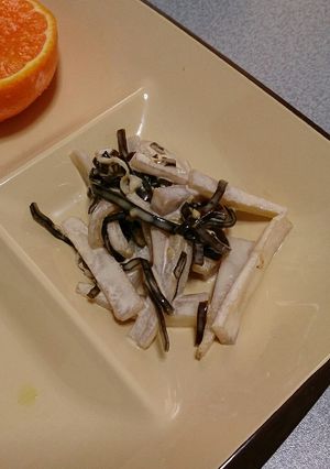 ヤーコンを食べてみよう！マヨ昆布和え♪-レシピのメイン写真