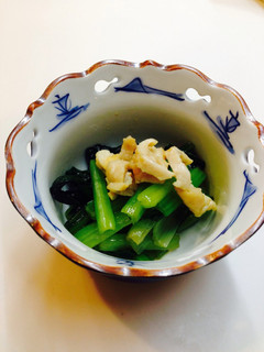 小松菜と鶏皮の辛子醤油和え-レシピのメイン写真