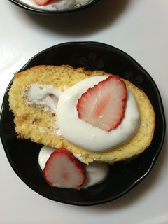 ホットケーキミックスで簡単ロールケーキ-レシピのメイン写真