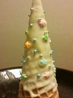 アイスコーンで作るクリスマスツリー-レシピのメイン写真