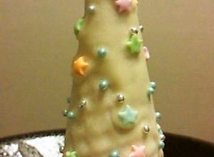アイスコーンで作るクリスマスツリー-レシピのメイン写真