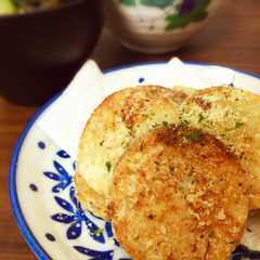 รูปของ 長芋の粉チーズ焼き