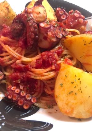 タコとジャガ芋の♥ガーリックトマトパスタ-レシピのメイン写真