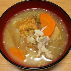 รูปของ わが家の豚汁♪