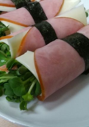 おつまみに♪かいわれのハムチーズ巻き-レシピのメイン写真