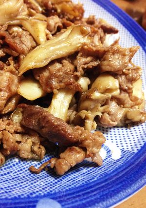 簡単！牛肉&舞茸のスタミナにんにく炒め-レシピのメイン写真