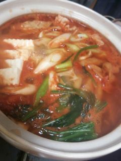 トマト缶で簡単トマト鍋♪-レシピのメイン写真