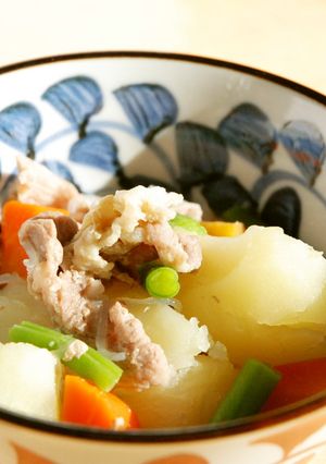 スイッチポンで出来上がり塩麹肉じゃが-レシピのメイン写真