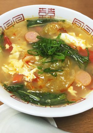 トマトとレタスのスープがサンラータン？-レシピのメイン写真