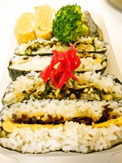 昆布・玉子・蕪の葉おにぎらず-レシピのメイン写真