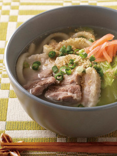ソーキそば風塩豚うどん-レシピのメイン写真