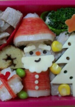 サンタとクリスマスツリー キャラ弁-レシピのメイン写真