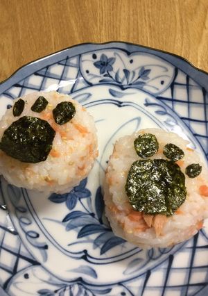 「肉球おにぎり」だにゃん!-レシピのメイン写真