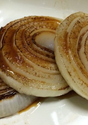 焼くだけ！②玉ねぎ輪っかステーキ-レシピのメイン写真