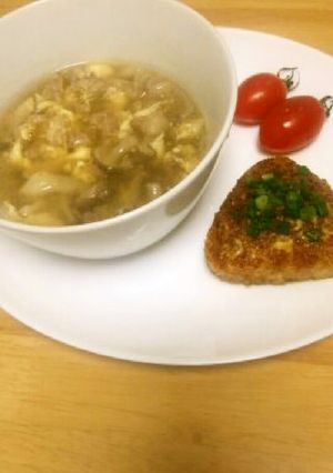 焼おにぎりと牛肉しめじのスーププレート-レシピのメイン写真