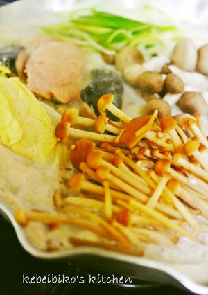 鮭の胡麻豆乳味噌鍋-レシピのメイン写真