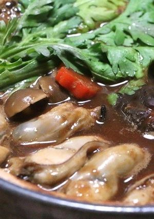 牡蠣の土手鍋（ドテ鍋）♪-レシピのメイン写真