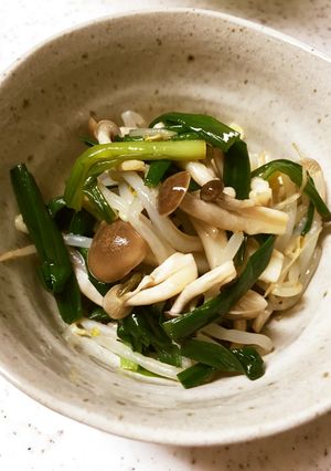 簡単！ニラとしめじのレンチンおひたし-レシピのメイン写真