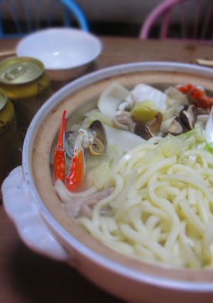 子供と大人が一緒においしい☆うどんすき-レシピのメイン写真