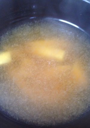 豚角煮の下ゆで汁で味噌汁-レシピのメイン写真