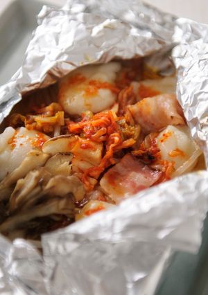キムチと餅ベーコンのホイル焼き-レシピのメイン写真