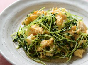 豆苗（とうみょう）と卵のふわとろ炒め-レシピのメイン写真