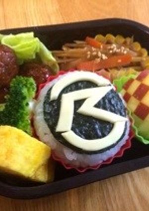 仮面ライダードライブ おにぎり-レシピのメイン写真