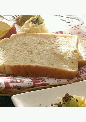 ふんわりプチっと♪ごま食パン-レシピのメイン写真