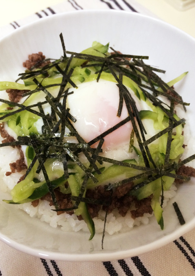 とろろそぼろ丼-レシピのメイン写真