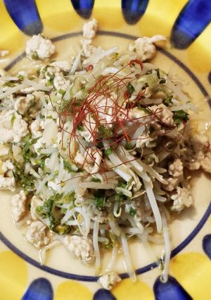 もやしとセロリの葉のタイ風炒め-レシピのメイン写真