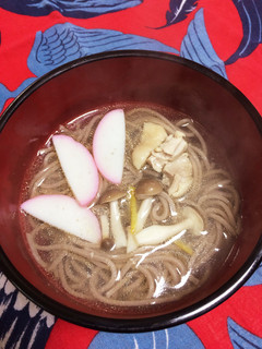 年越し蕎麦に、鳥ダシで柚子風味-レシピのメイン写真