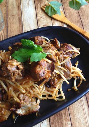 ハマる味＊もやしと鶏レバーのカレー炒め-レシピのメイン写真