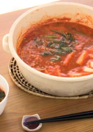 小松菜と豆腐のチゲ鍋 トマトジュース入り-レシピのメイン写真