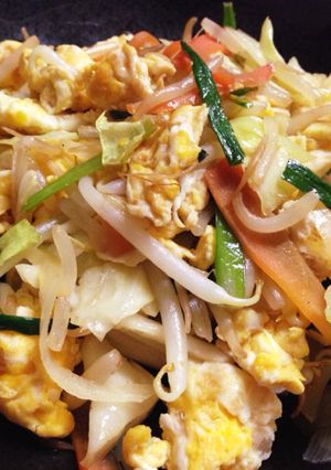 香味ペーストで！キャベツと卵の野菜炒め-レシピのメイン写真