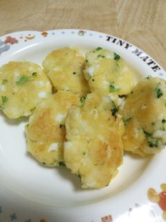離乳食後期~はんぺんとゆで卵のおやき♡-レシピのメイン写真