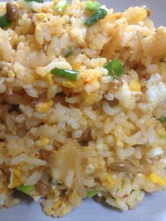 簡単ガッツリランチ!納豆キムチチャーハン-レシピのメイン写真