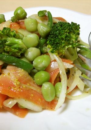 しお豆とサーモンの粒マスタードサラダ-レシピのメイン写真