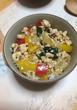 ガパオそぼろ丼-レシピのメイン写真