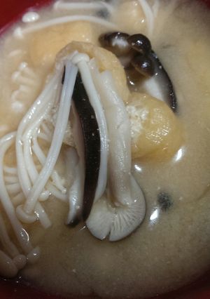森のキノコこトリプル味噌汁♪-レシピのメイン写真