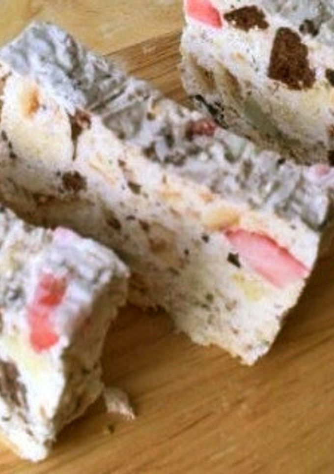 残ったケーキで簡単冷たいﾃﾞｻﾞｰﾄ-レシピのメイン写真