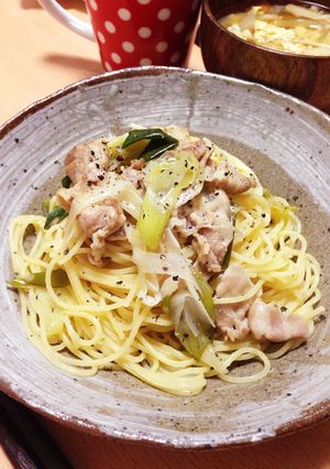 豚バラ&ネギの簡単ペペロンチーノ風パスタ-レシピのメイン写真