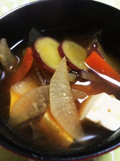サツマイモ入り味噌汁-レシピのメイン写真