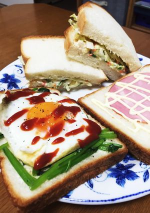 目玉焼きでポパイサンド-レシピのメイン写真