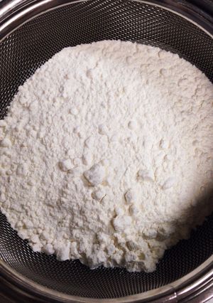 粉類をふるうときに洗い物を減らす裏技!-レシピのメイン写真